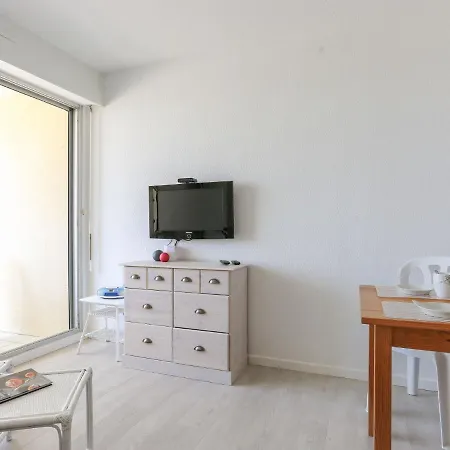 Apartment Grand Pavois-4 By Interhome