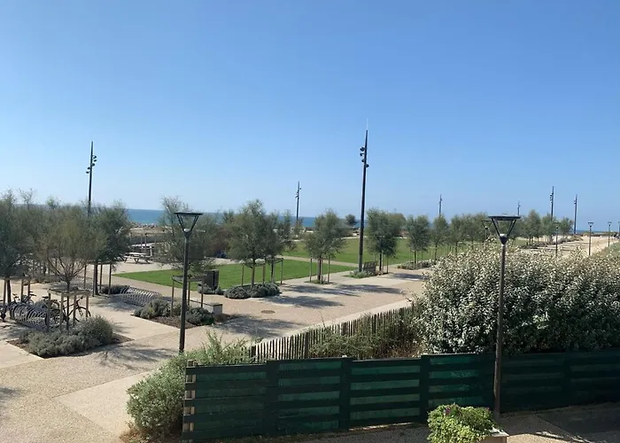 Grand Pavois-4 By Interhome Lejlighed